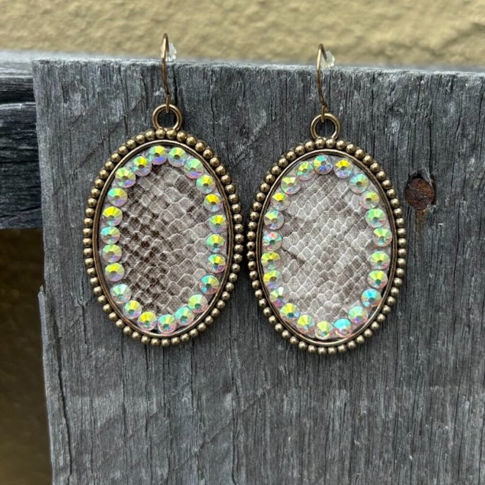 Black & White Snake Print Earring